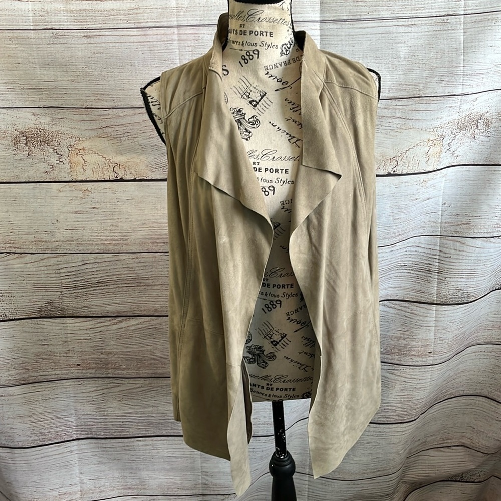 9/15 Saks Fifth Avenue Vest Leather Suede Wool Pockets Tan Medium Open Front